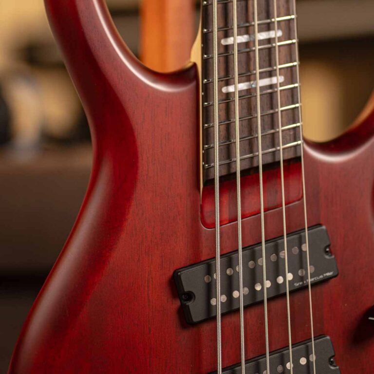 SIRE MARCUS MILLER M6 5 STRINGS MAHOGANY SATIN เบสไฟฟ้า ขายราคาพิเศษ