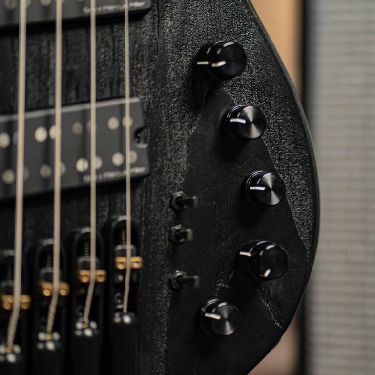 SIRE MARCUS MILLER M6 6 STRINGS BLACK SATIN เบสไฟฟ้า ขายราคาพิเศษ