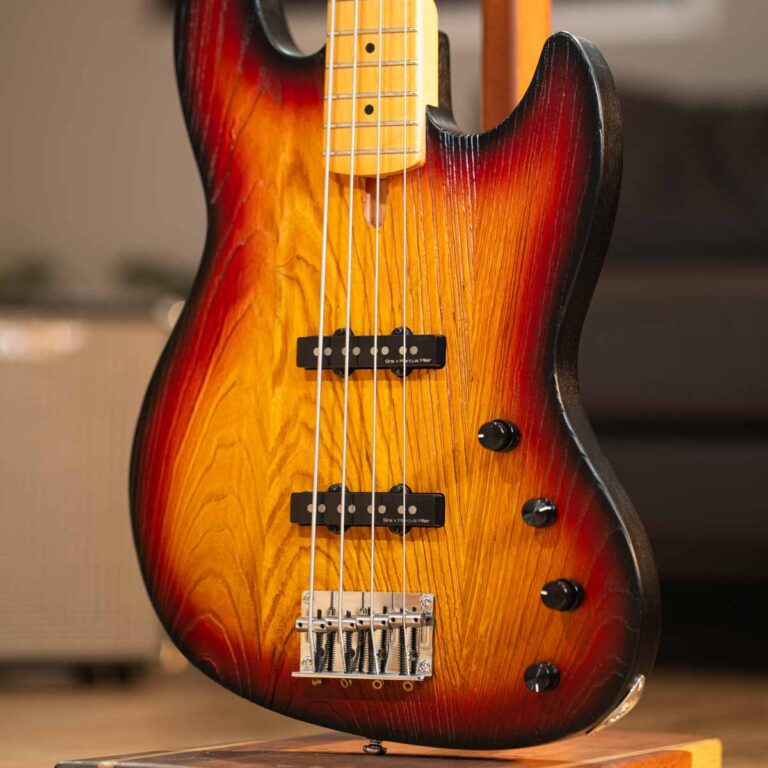 Sire Marcus Miller V6 4 Strings เบสไฟฟ้า ขายราคาพิเศษ