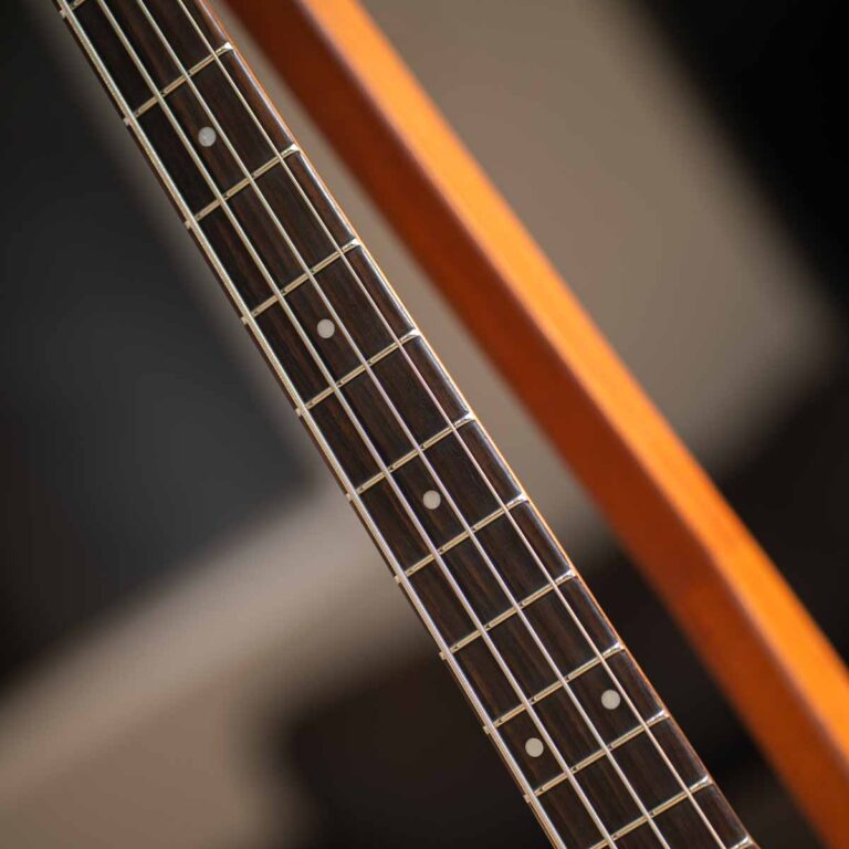 Sire Marcus Miller V6 4 Strings เบสไฟฟ้า ขายราคาพิเศษ