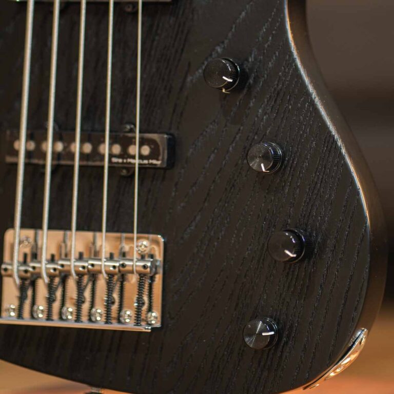 Sire Marcus Miller V6 5 Strings เบสไฟฟ้า ขายราคาพิเศษ