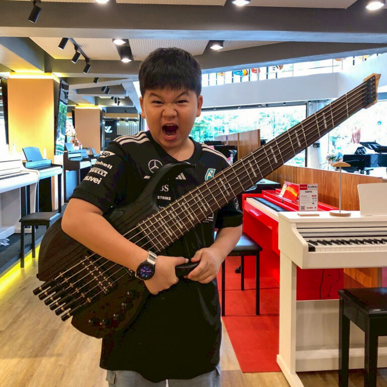 Sire Marcus Miller M6 Headless BKS