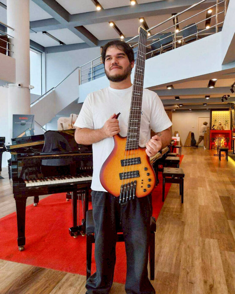 Sire Marcus Miller M6 Headless TSS