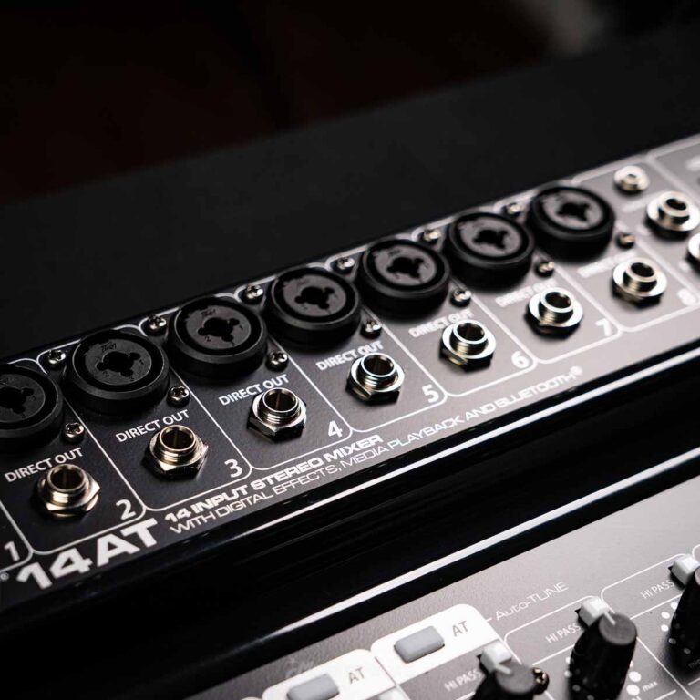 PEAVEY PV 14 AT ขายราคาพิเศษ