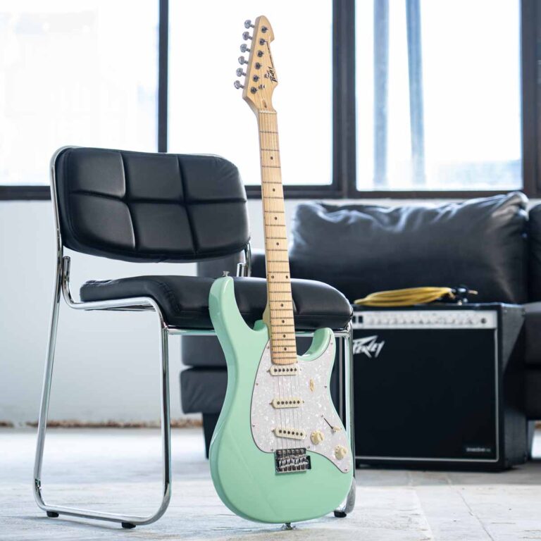 PEAVEY RAPTOR CUSTOM กีตาร์ไฟฟ้า MARINE GREEN ขายราคาพิเศษ