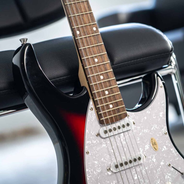 PEAVEY RAPTOR CUSTOM กีตาร์ไฟฟ้า SUNBURST ขายราคาพิเศษ