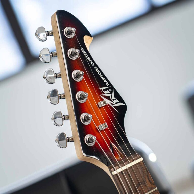 PEAVEY RAPTOR CUSTOM กีตาร์ไฟฟ้า SUNBURST ขายราคาพิเศษ