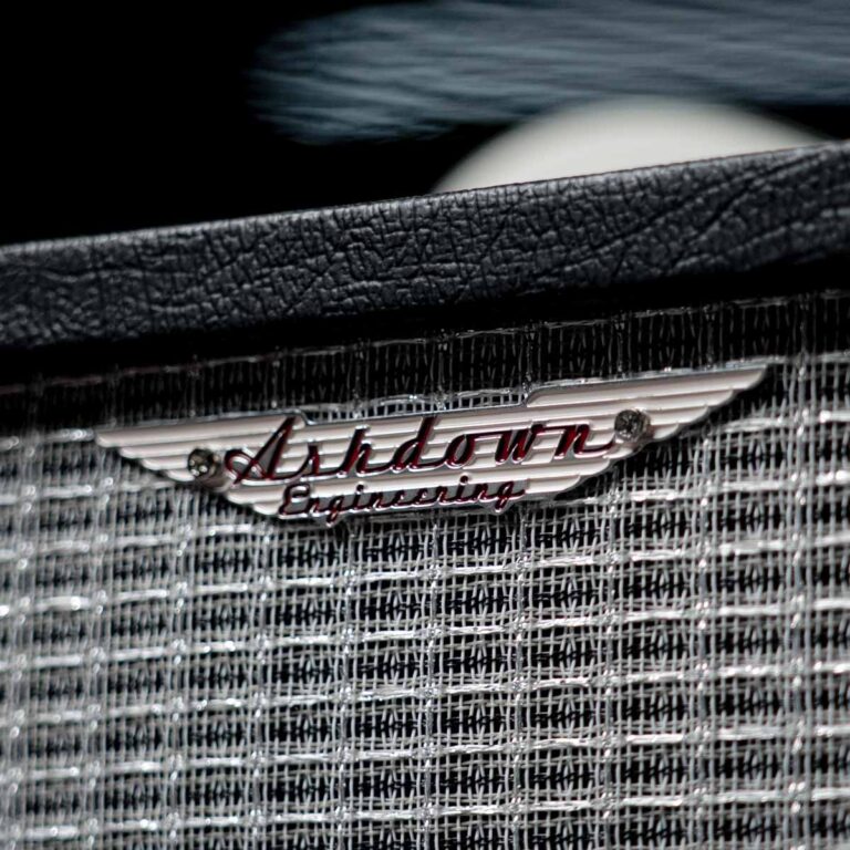 ASHDOWN STUDIO-4 ขายราคาพิเศษ