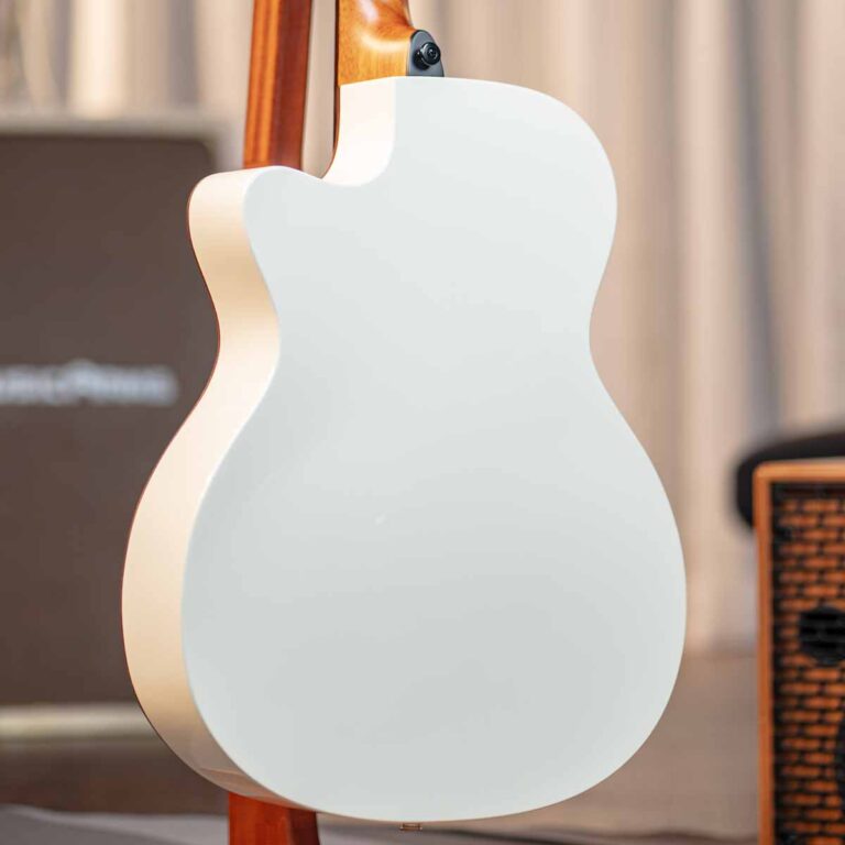 LAG GUITAR T118ASCE IVORY ขายราคาพิเศษ
