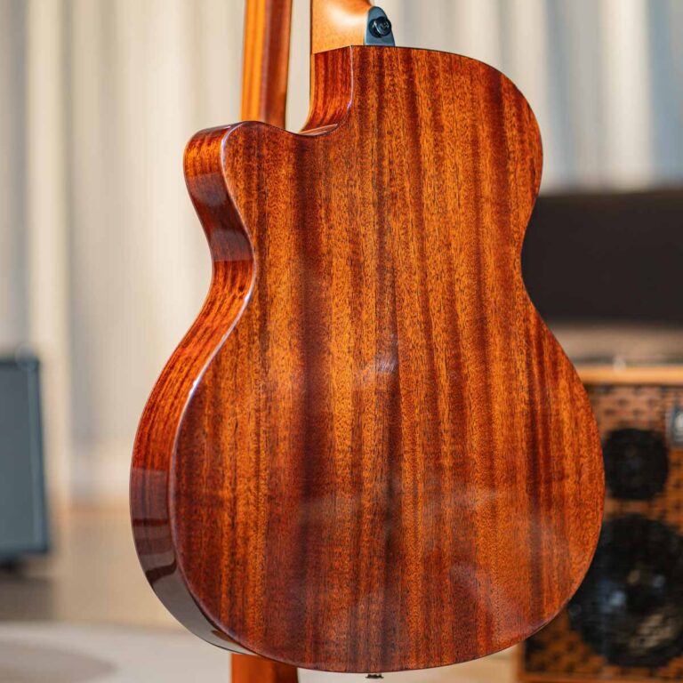 LAG GUITAR T118ASCE NARURAL ขายราคาพิเศษ