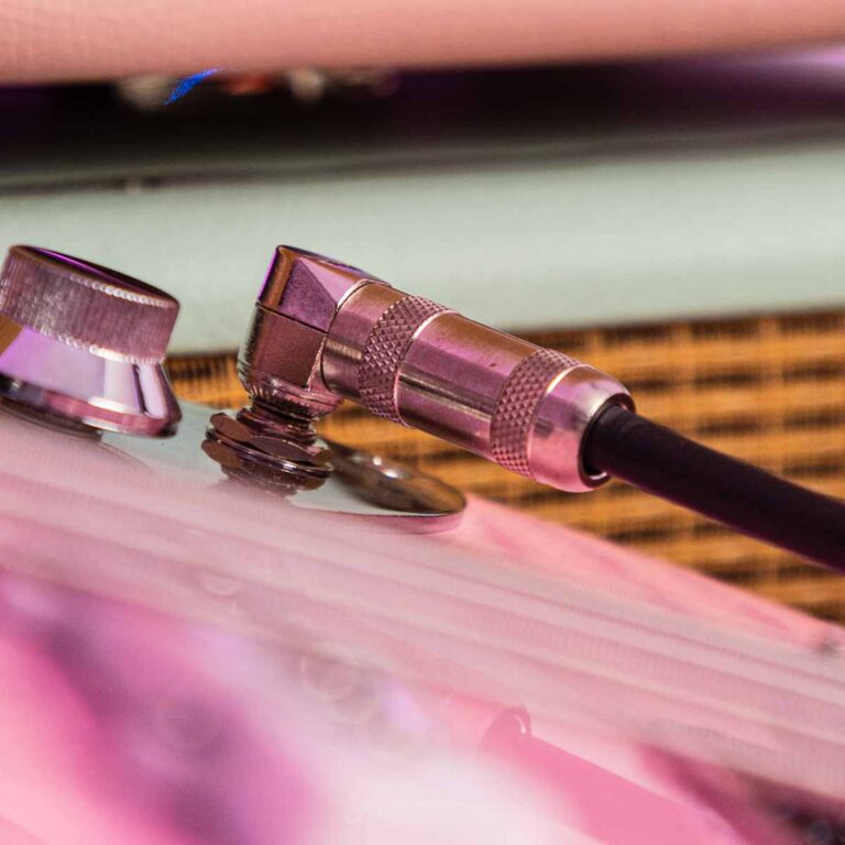 LAVA CABLE LCRCRSGS RETRO COIL STRAIGHT TO RIGHT ANGLE ขายราคาพิเศษ