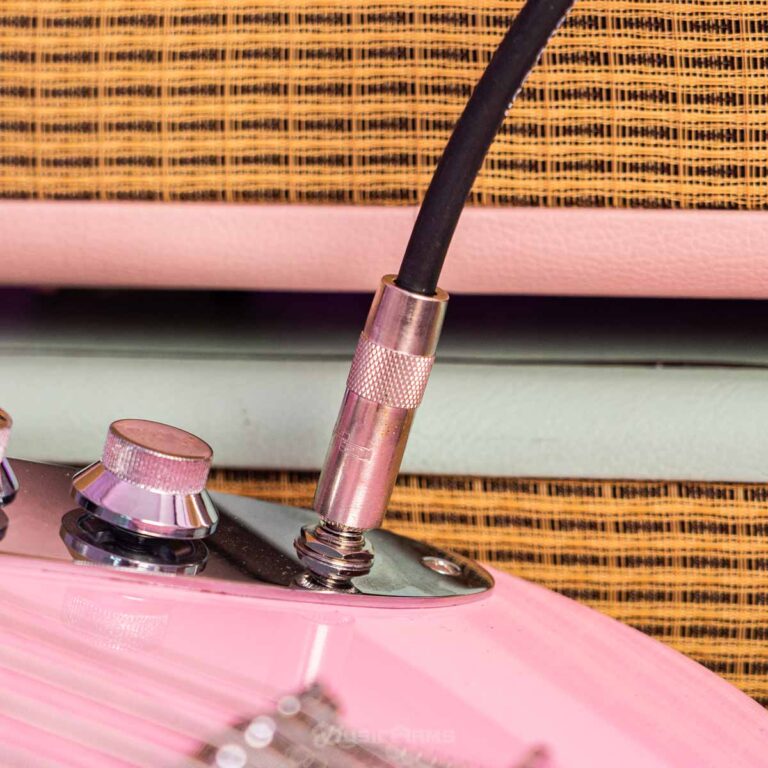 LAVA CABLE LCRCSGS RETRO COIL STRAIGHT TO STRAIGHT ขายราคาพิเศษ