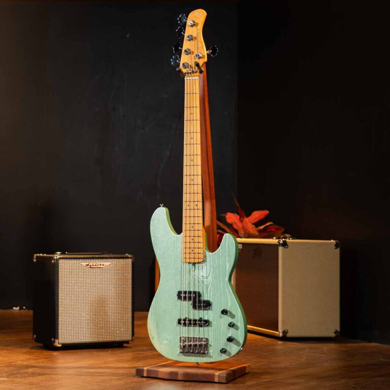 Sire Marcus Miller P6 5 Strings เบสไฟฟ้า ขายราคาพิเศษ