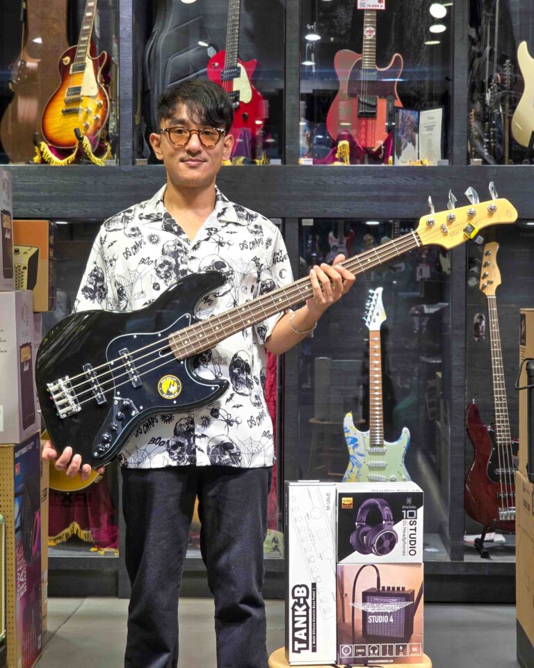 Sire Marcus Miller V3 2nd Black แอมป์เบส Ashdown Studio-4 เอฟเฟค M-Vave Tank B PD35 สายแจ็ค Kirlin IPCC-202PN สายสะพาย IBANEZ GSF50BK หูฟัง DJ OneOdio PRO10
