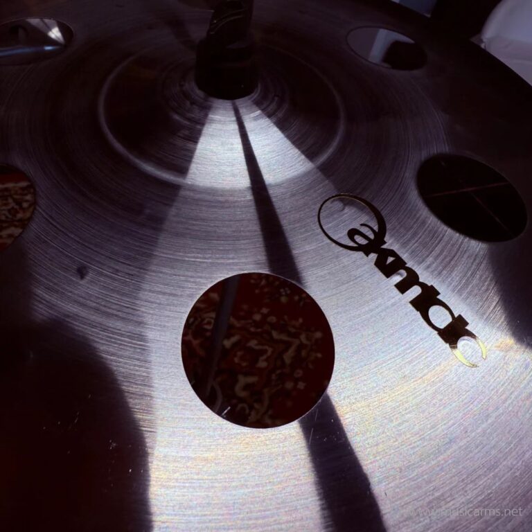 Kmicic Dark Ozone 16” Crash Cymbal ขายราคาพิเศษ