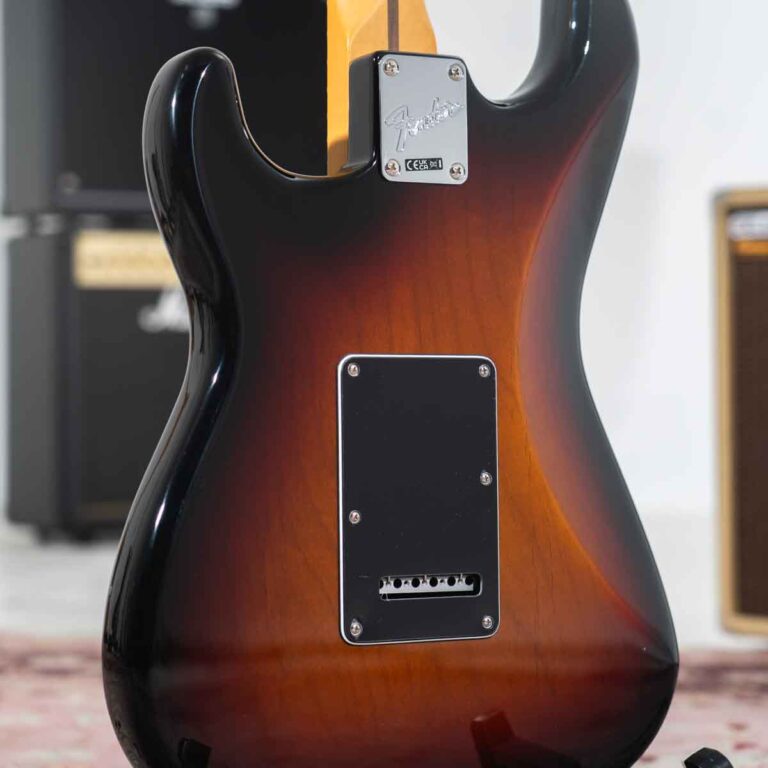 Fender American Professional Classic Stratocaster กีตาร์ไฟฟ้า ขายราคาพิเศษ