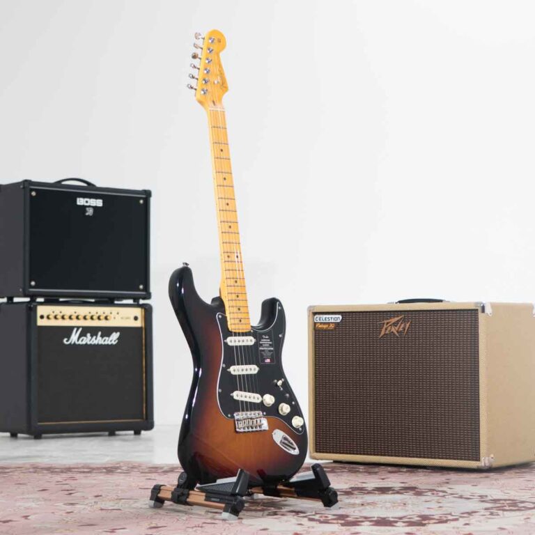 Fender American Professional Classic Stratocaster กีตาร์ไฟฟ้า ขายราคาพิเศษ
