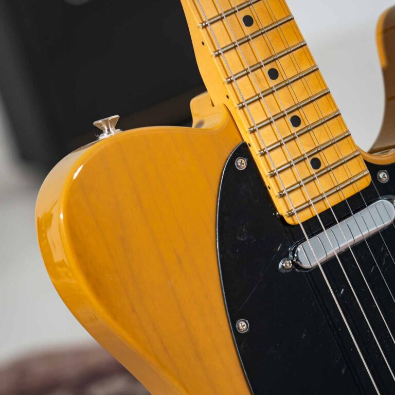 Fender American Professional Classic Telecaster กีตาร์ไฟฟ้า ขายราคาพิเศษ