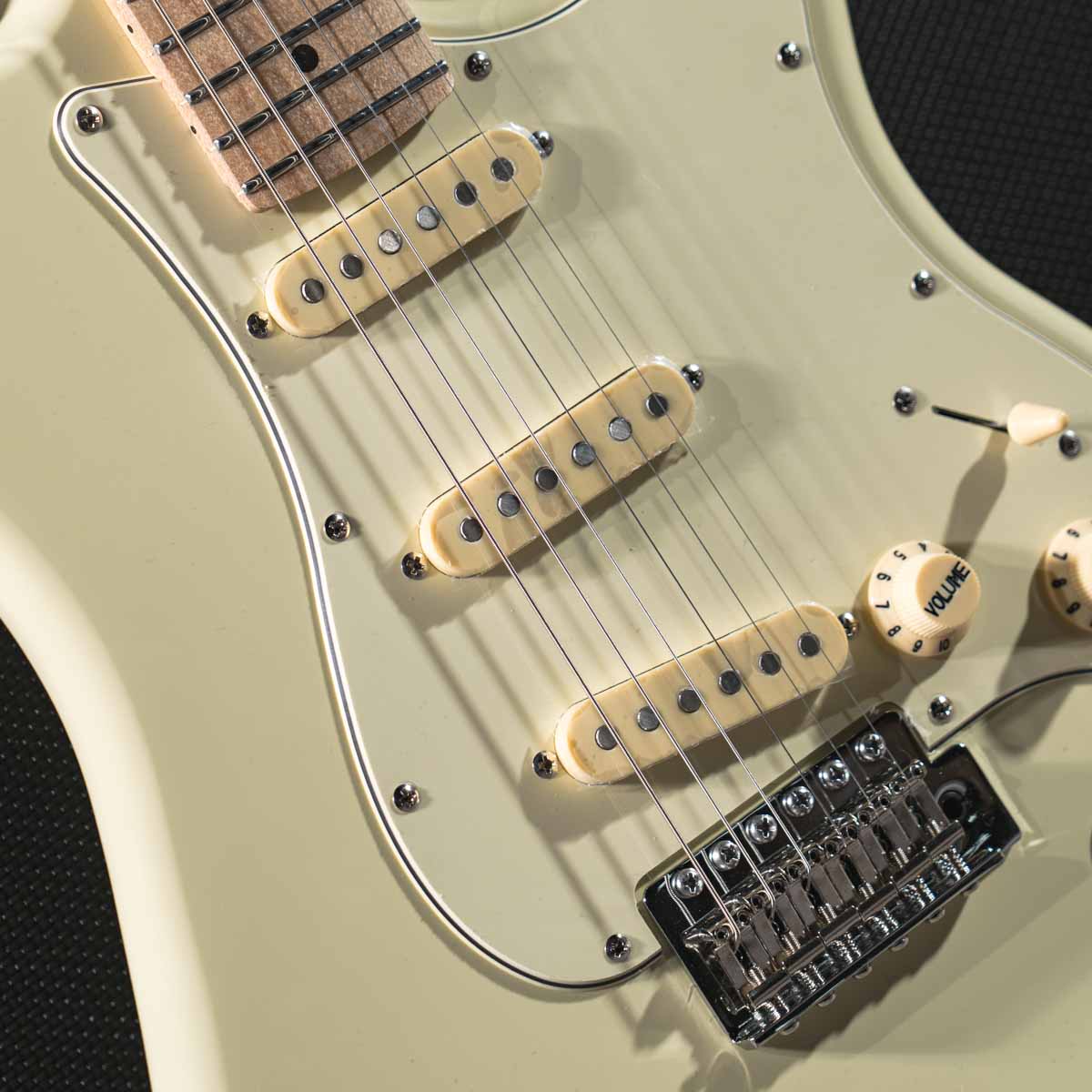 GUSTA ROADSTER S325V SSS CHIFFON