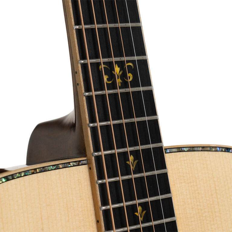 Gusta RIN JUGG Signature กีตาร์โปร่งไฟฟ้า ขายราคาพิเศษ