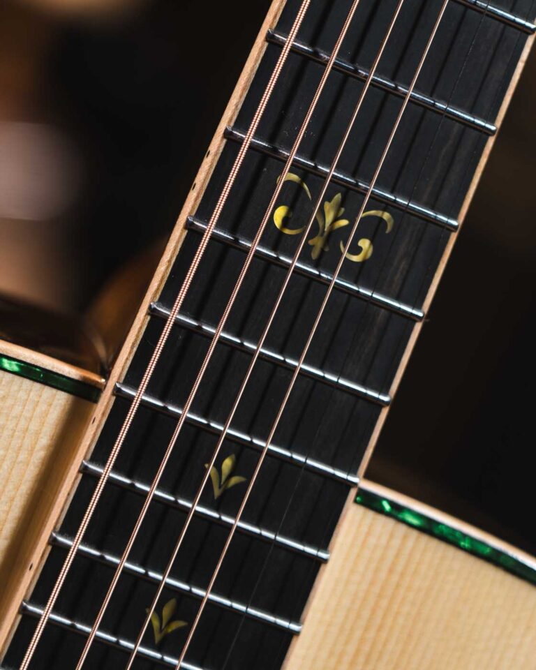 Gusta RIN JUGG Signature กีตาร์โปร่งไฟฟ้า ขายราคาพิเศษ