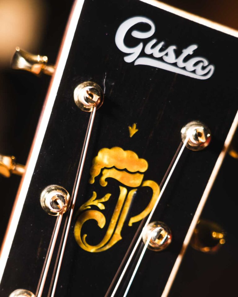 Gusta RIN JUGG Signature กีตาร์โปร่งไฟฟ้า ขายราคาพิเศษ