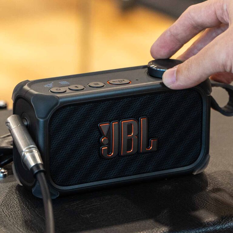 JBL Bandbox Solo แอมป์กีตาร์และลำโพงพกพาอัจฉริยะ ขายราคาพิเศษ