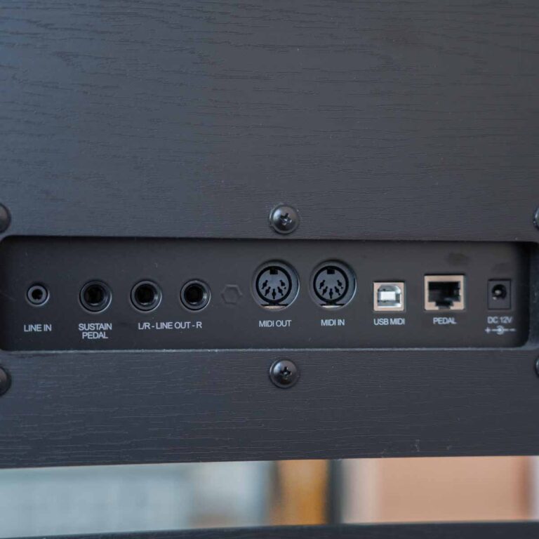 Gewa UP540 เปียโนไฟฟ้า ขายราคาพิเศษ