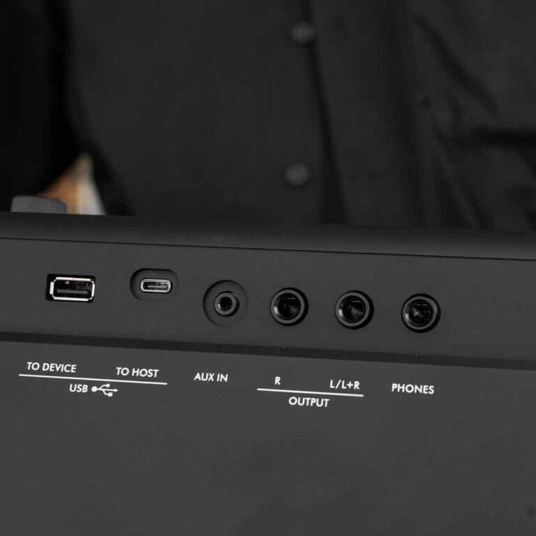 Yamaha PSR-E583 คีย์บอร์ดไฟฟ้า ขายราคาพิเศษ