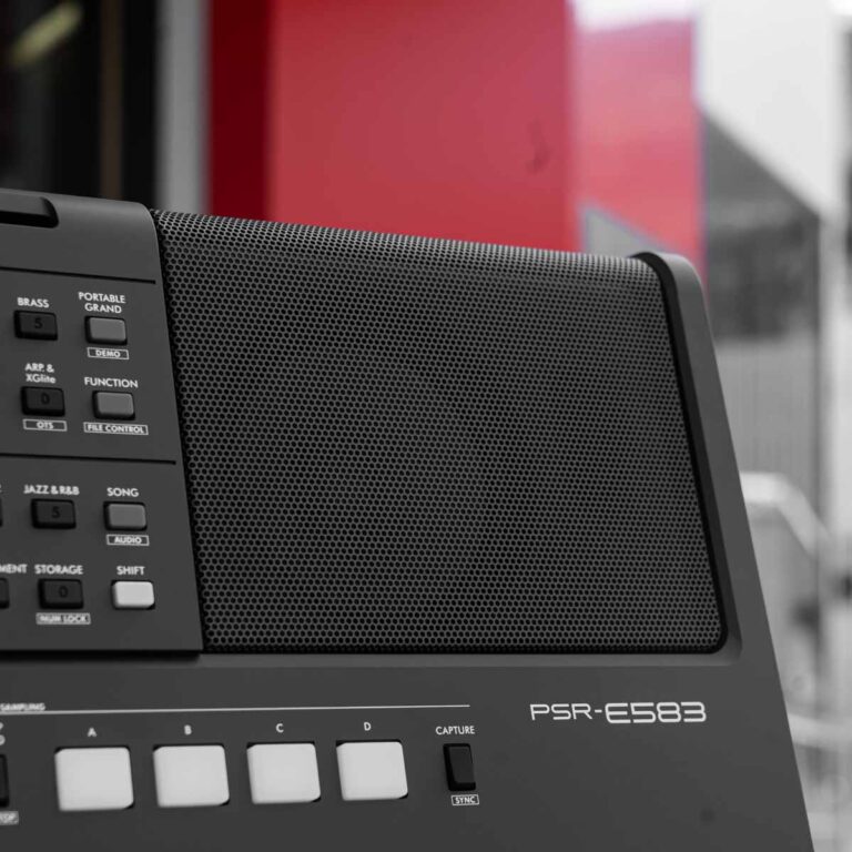 Yamaha PSR-E583 คีย์บอร์ดไฟฟ้า ขายราคาพิเศษ