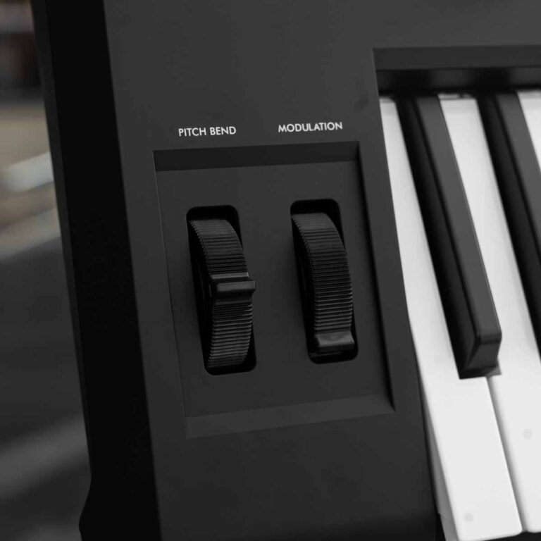 Yamaha PSR-E583 คีย์บอร์ดไฟฟ้า ขายราคาพิเศษ