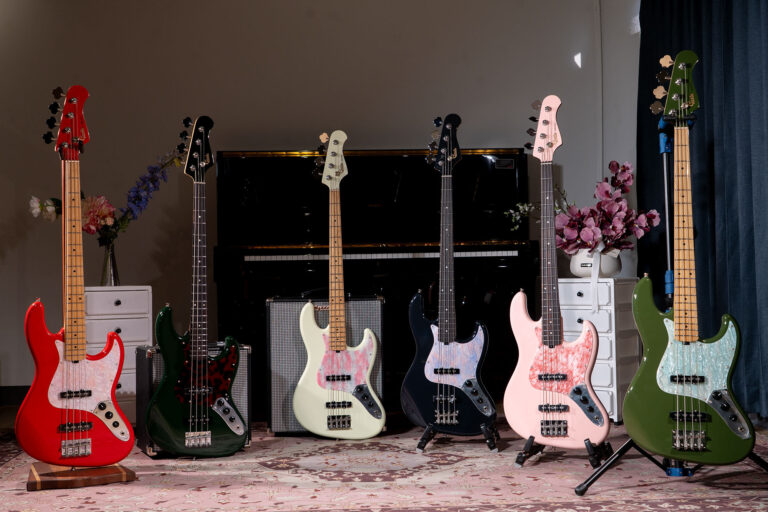 Gusta Roadster J325 4 String Bass เบสไฟฟ้า ขายราคาพิเศษ