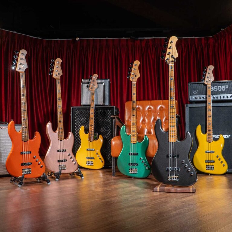 Gusta Roadster J525 4 String Bass เบสไฟฟ้า ขายราคาพิเศษ