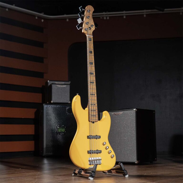 Gusta Roadster J525 5 String Bass ขายราคาพิเศษ