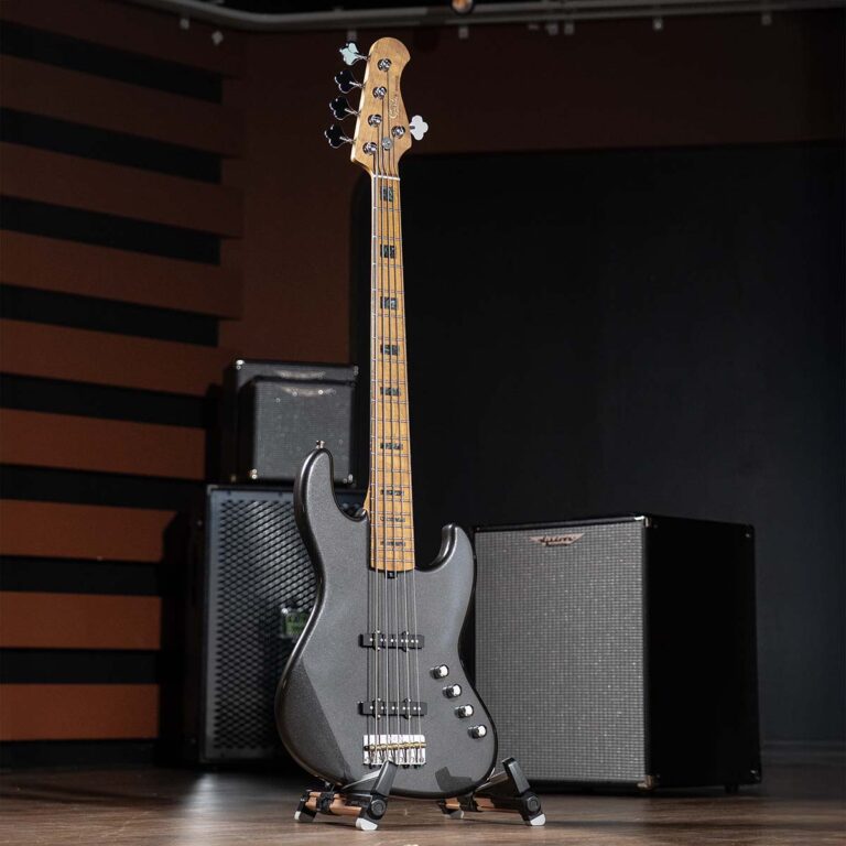 Gusta Roadster J525 5 String Bass ขายราคาพิเศษ