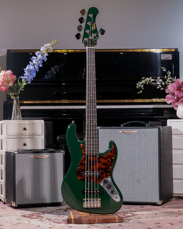 Gusta Roadster J325 5 String เบสไฟฟ้า ขายราคาพิเศษ