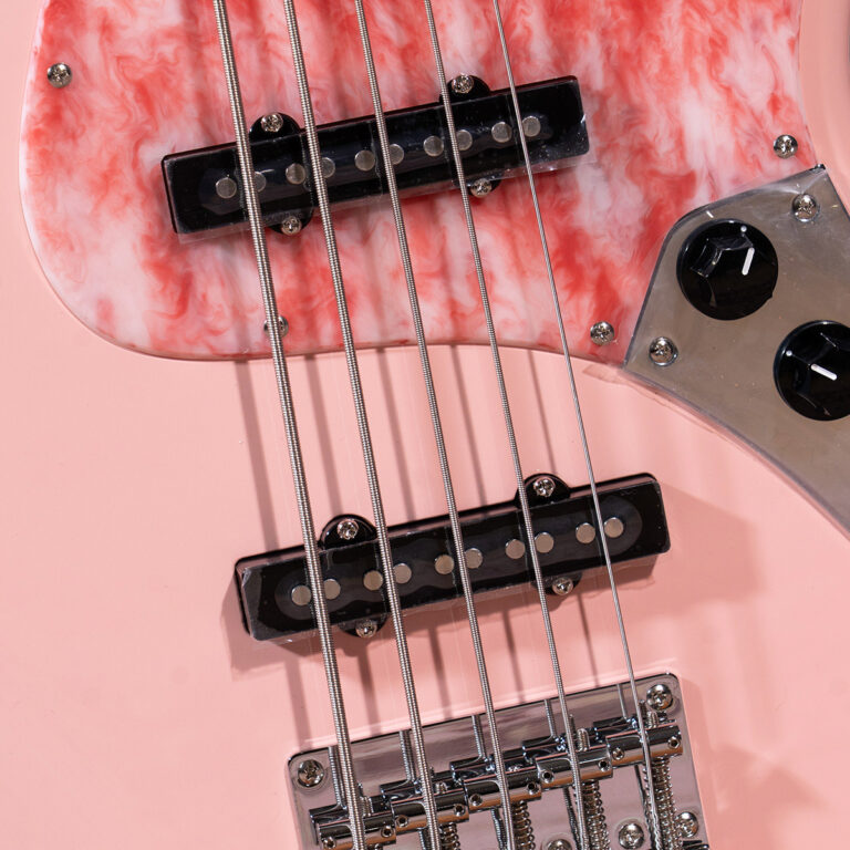 Gusta Roadster J325 5 String เบสไฟฟ้า ขายราคาพิเศษ