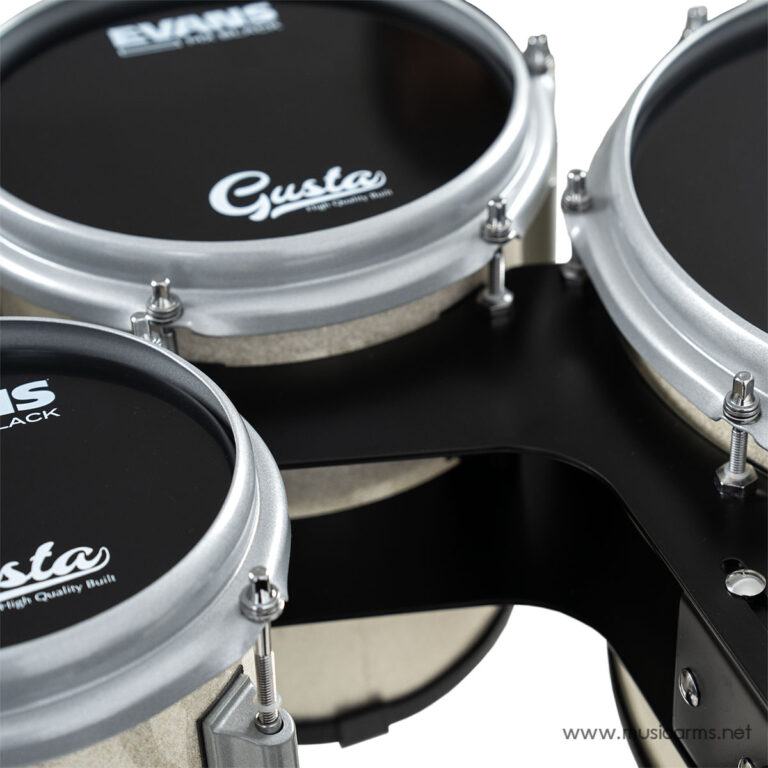 Close-up view of three drum toms with silver rims and tuning lugs mounted on a black drum rack. ขายราคาพิเศษ