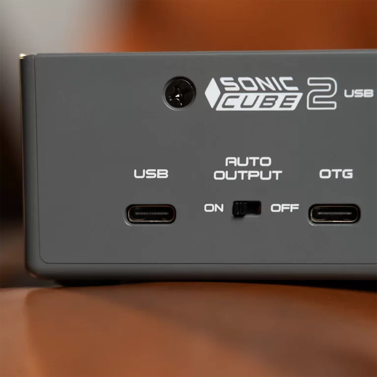 Sonic Cube 2 front panel with USB port, OTG label, and an ON/OFF switch. ขายราคาพิเศษ