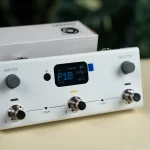 White guitar effects pedal with a small blue display reading P18, labeled MASTER and SELECTOR, and three footswitches A, B, C ขายราคาพิเศษ